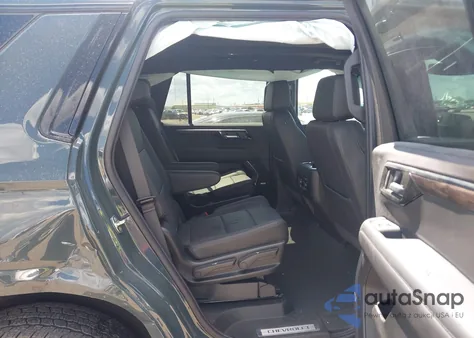 2025 Chevrolet Tahoe 4Wd Z71 z USA, uszkodzony, nr VIN 1GNS6PR89SR306497